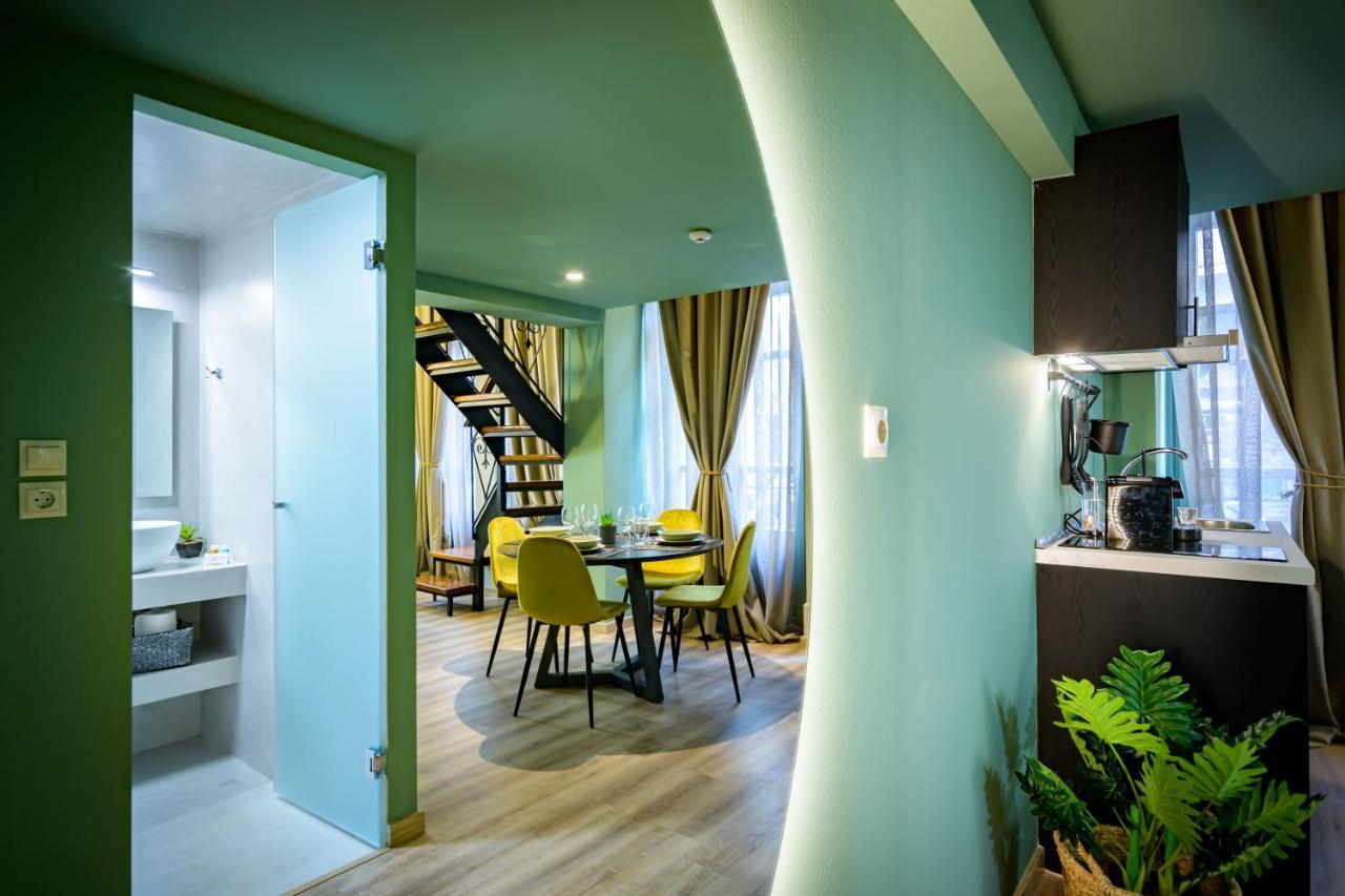 Urban Tales Aparthotel Athena Bagian luar foto