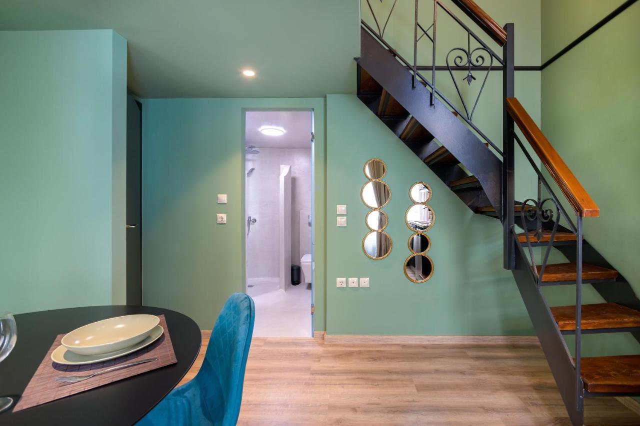 Urban Tales Aparthotel Athena Bagian luar foto