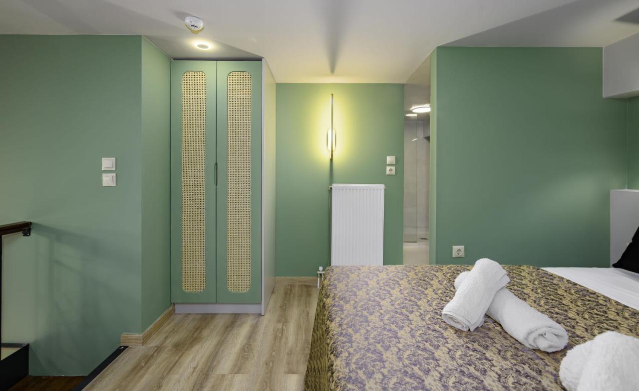 Urban Tales Aparthotel Athena Bagian luar foto