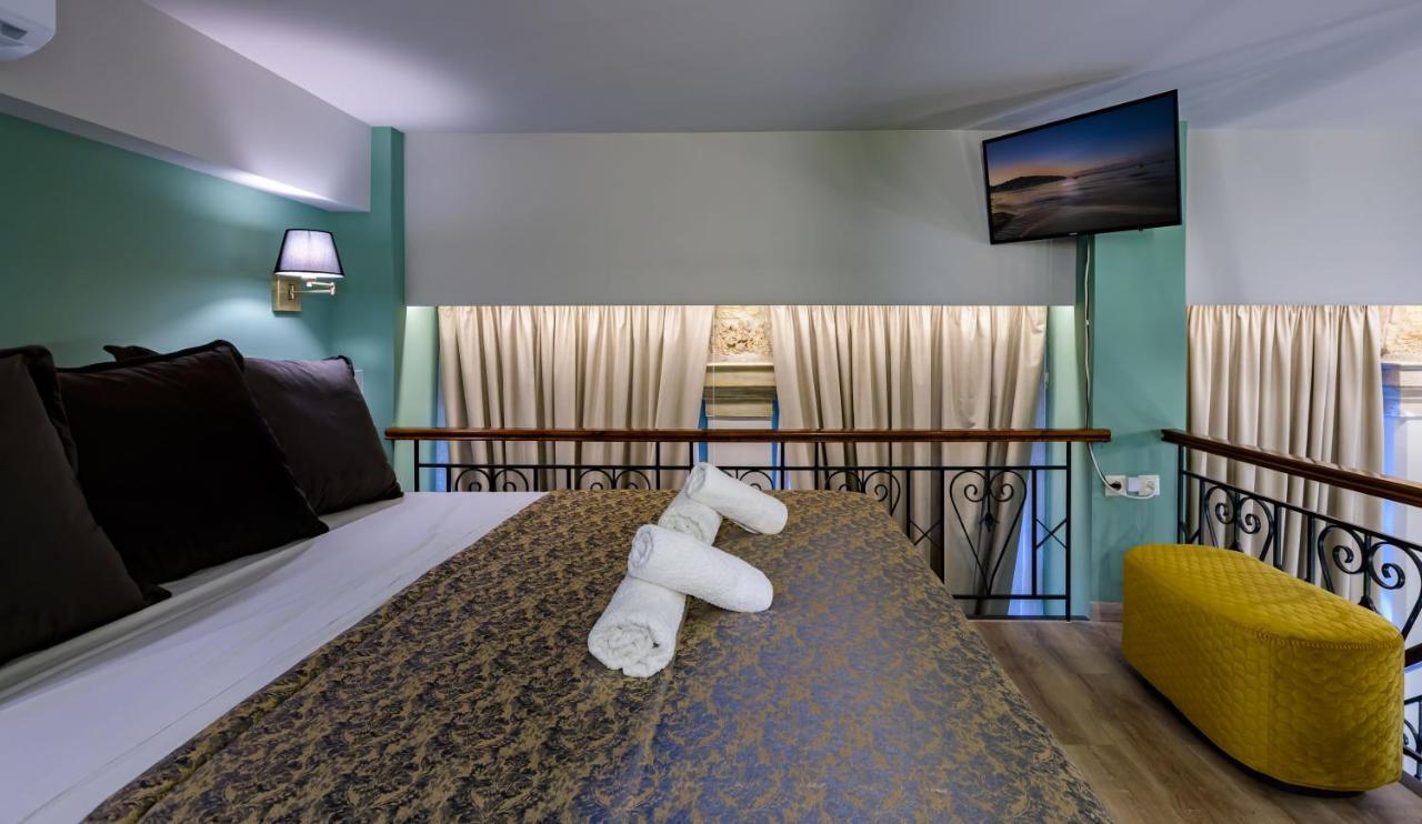 Urban Tales Aparthotel Athena Bagian luar foto