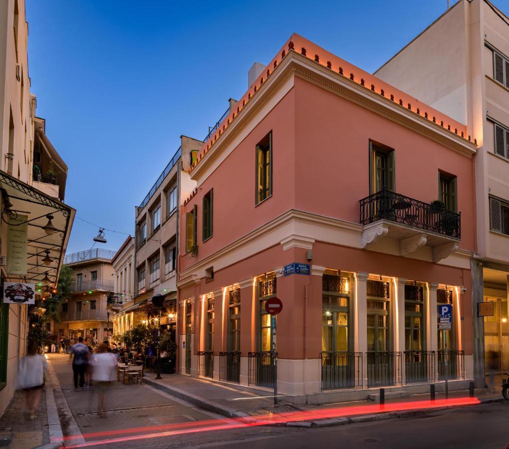Urban Tales Aparthotel Athena Bagian luar foto