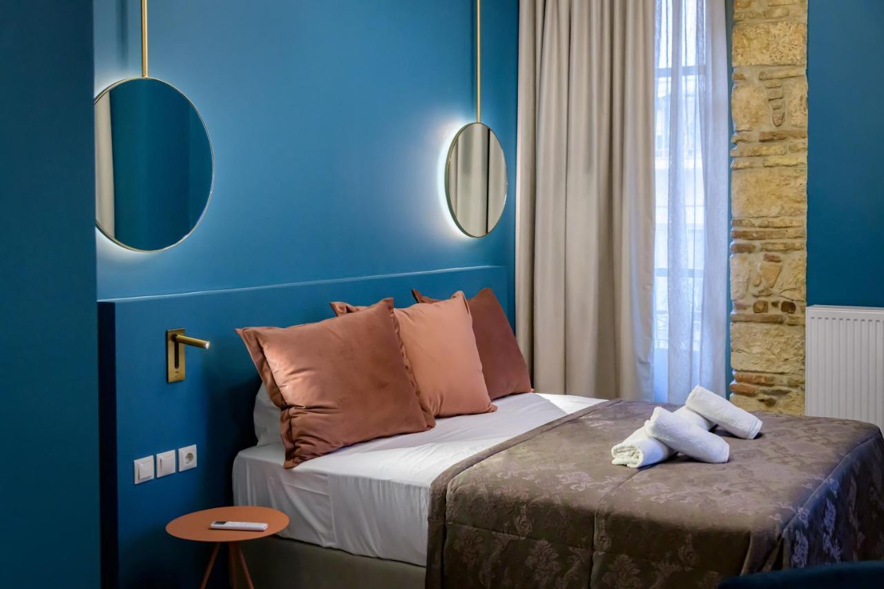 Urban Tales Aparthotel Athena Bagian luar foto